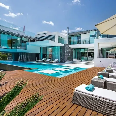 Orla Deluxe Luxury With Geo-thermal Swimming Pool * 알부페이라