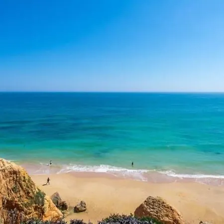 Villa Orla Deluxe Luxury With Geo-thermal Swimming Pool