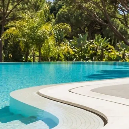 Villa Orla Deluxe Luxury With Geo-thermal Swimming Pool