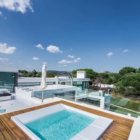 Orla Deluxe Luxury With Geo-thermal Swimming Pool Willa *